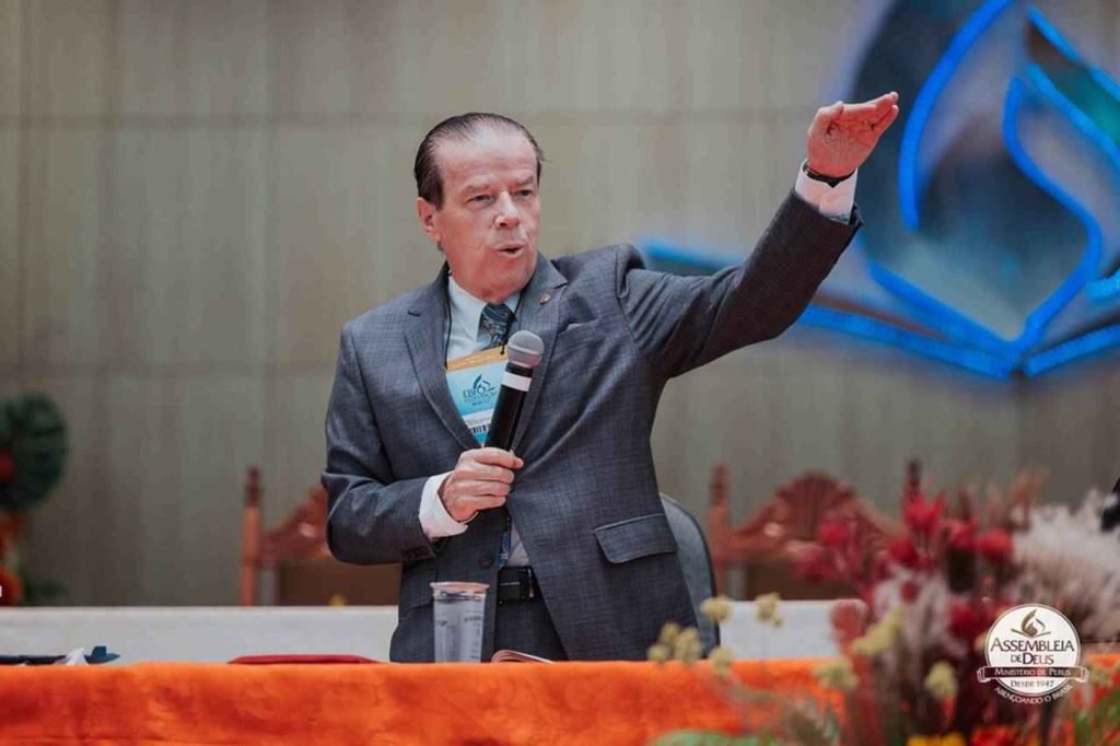 Pastor câncer na garganta Pastor câncer na garganta