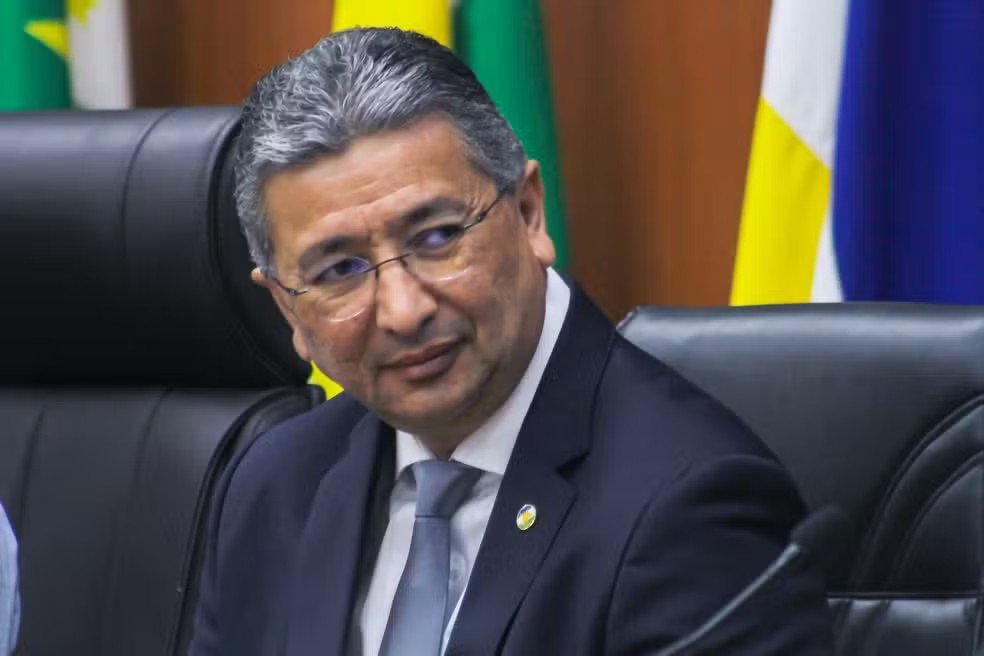 Governo de Roraima promove exonerações e nomeações e inicia reorganização da gestão de Edilson Damião