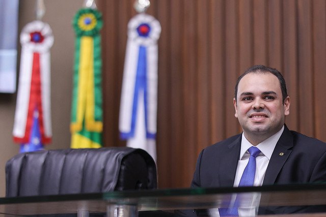 Roberto Cidade é escolhido pela Aleam para continuar sendo Governador do Amazonas - Foto: Aleam. Roberto Cidade é escolhido pela Aleam para continuar sendo Governador do Amazonas - Foto: Aleam.
